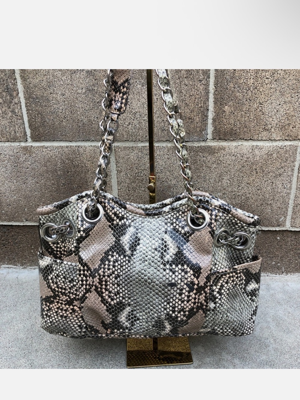 Nicole Snake-Print Shoulder Bag in Beige and Black - Picture 2 of 6